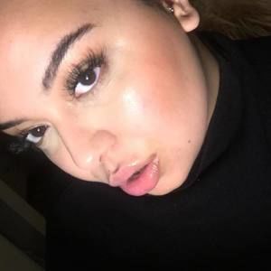 Meet your Posher, Sabrina